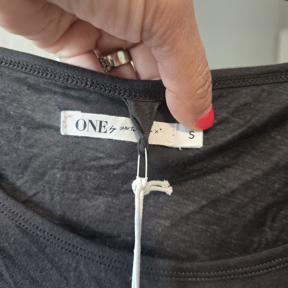One Teaspoon Long Sleeve - Picture 4 of 5